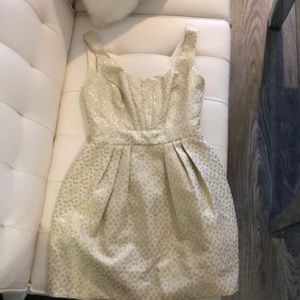 Shoshanna gold dress size 6 with pockets